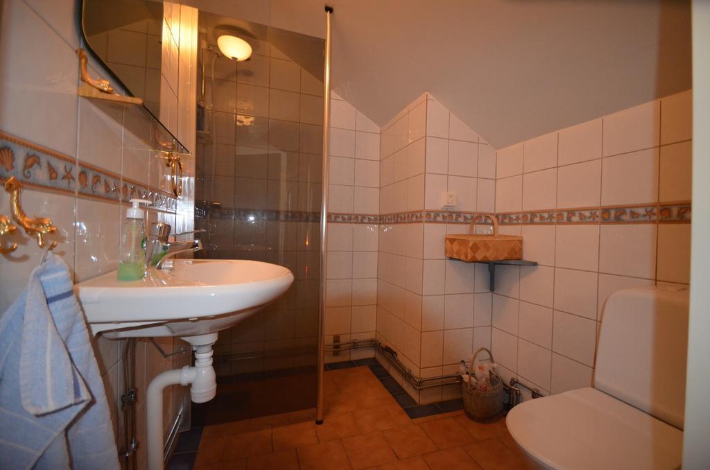 Hotel Broby Gard Märsta Zimmer foto